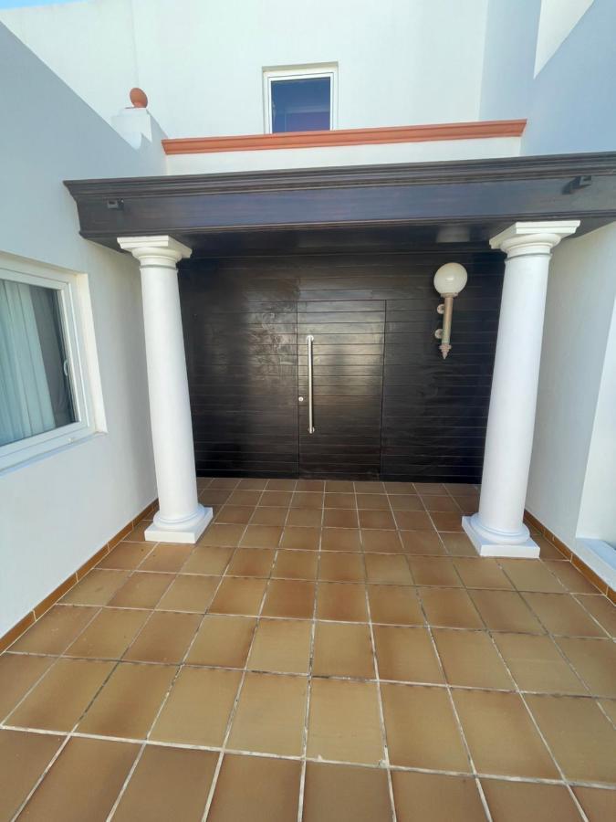 Villa Canis Tias Bagian luar foto