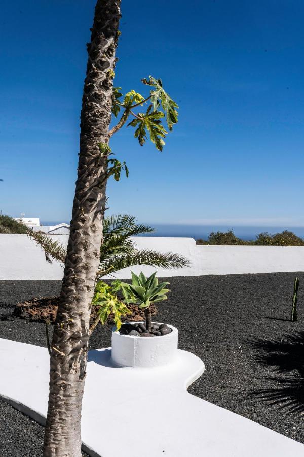 Villa Canis Tias Bagian luar foto