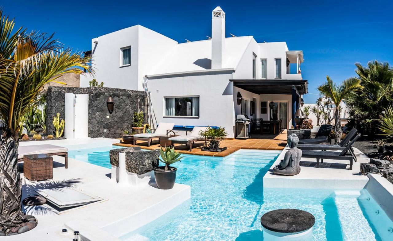 Villa Canis Tias Bagian luar foto